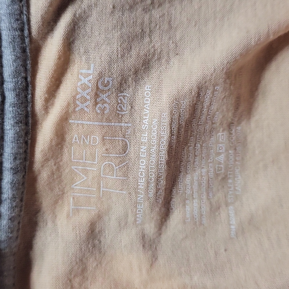 Shirt - Picture 4 of 4